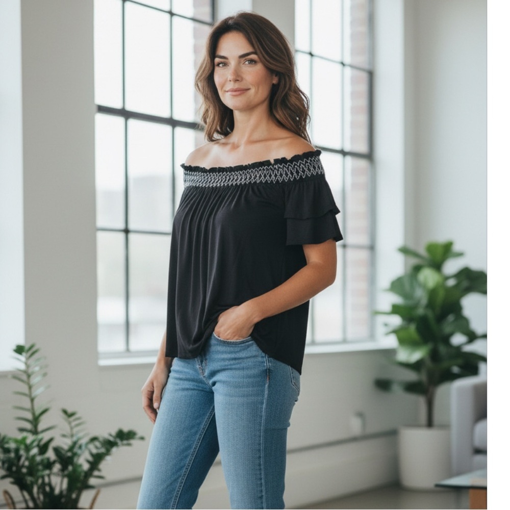 Soft & Sexy American Eagle 🦅 Off Shoulder Tee, sz S